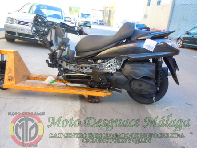 YAMAHA MAJESTY 400 (3)